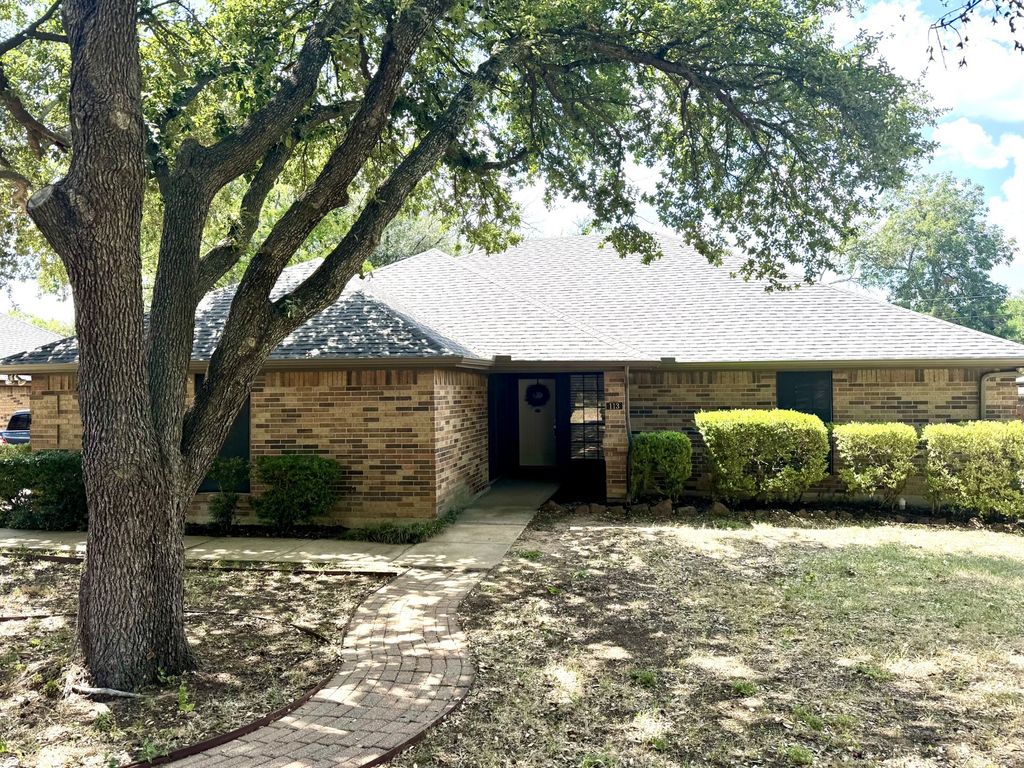 113 NE Timber Ridge Drive, Burleson, TX 76028