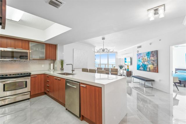 16699 Collins Ave+one Self Parking 4110 4110, Sunny Isles Beach, FL 33160