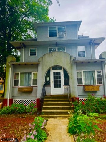 444 N Maple Ave, East Orange City, NJ 07017