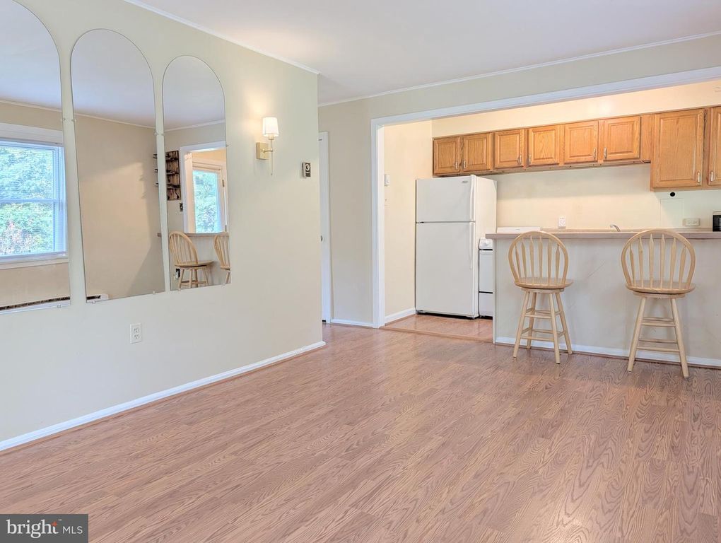8-B LAUREL HILL RD, Greenbelt, MD 20770