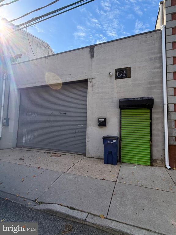 1120-1122 LEOPARD ST, PHILADELPHIA, PA 19123 — exterior