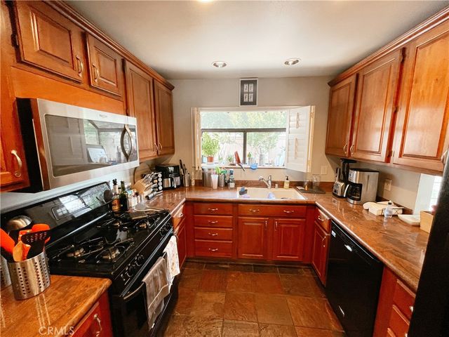 2200 Graham, Redondo Beach, CA 90278