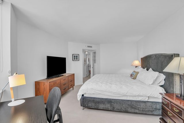 550 S Ocean Boulevard 2105, Boca Raton, FL 33432