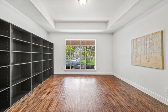 2100 W Continental Boulevard, Southlake, TX 76092