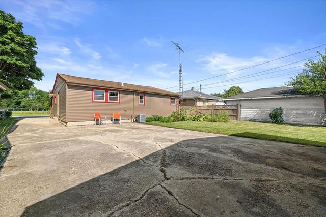 4131 24th AVENUE, Kenosha, WI 53140
