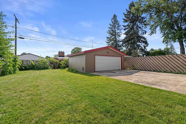 4131 24th AVENUE, Kenosha, WI 53140