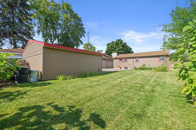 4131 24th AVENUE, Kenosha, WI 53140