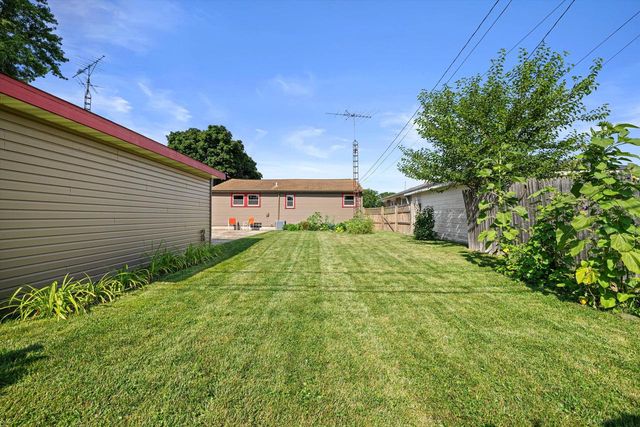 4131 24th AVENUE, Kenosha, WI 53140