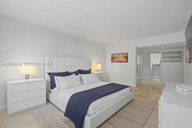 2301 Collins Ave 908, Miami Beach, FL 33139