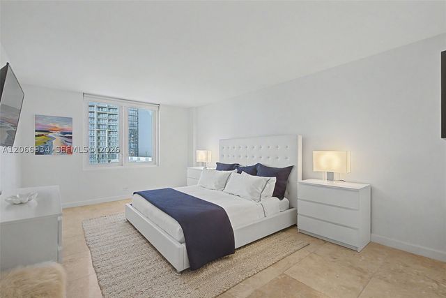 2301 Collins Ave 908, Miami Beach, FL 33139