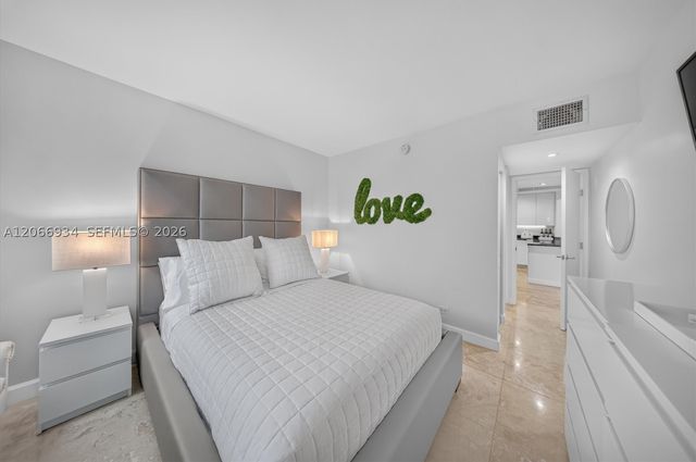 2301 Collins Ave 908, Miami Beach, FL 33139