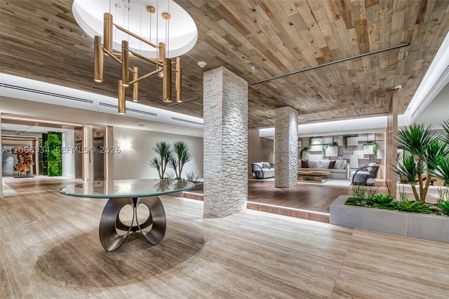 2301 Collins Ave 908, Miami Beach, FL 33139