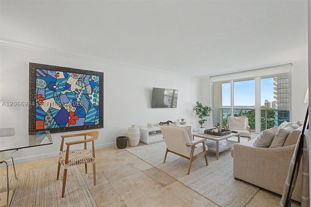 2301 Collins Ave 908, Miami Beach, FL 33139
