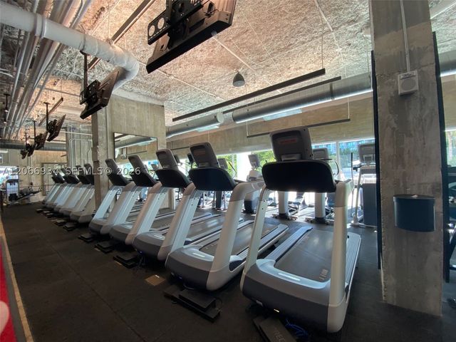 2301 Collins Ave 908, Miami Beach, FL 33139