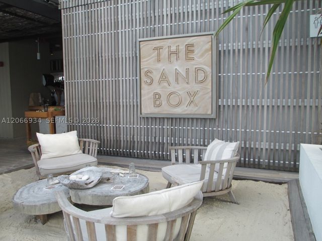 2301 Collins Ave 908, Miami Beach, FL 33139