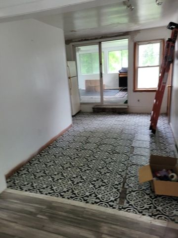 111 Plimpton Street, Southbridge, MA 01550