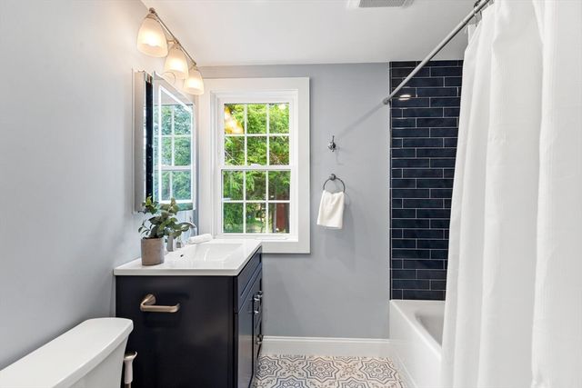 5 Elmhurst Road, Stoneham, MA 02180