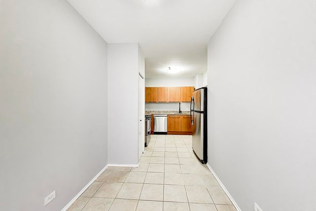 740 S FEDERAL Street 810, Chicago, IL 60605