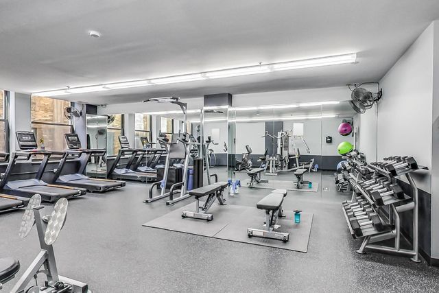 740 S FEDERAL Street 810, Chicago, IL 60605