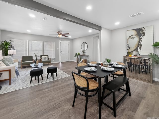 703 W Rosewood, San Antonio, TX 78212