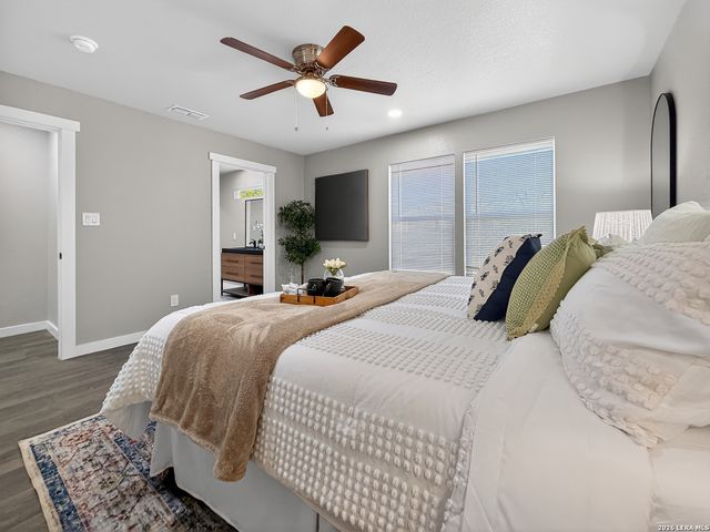 703 W Rosewood, San Antonio, TX 78212