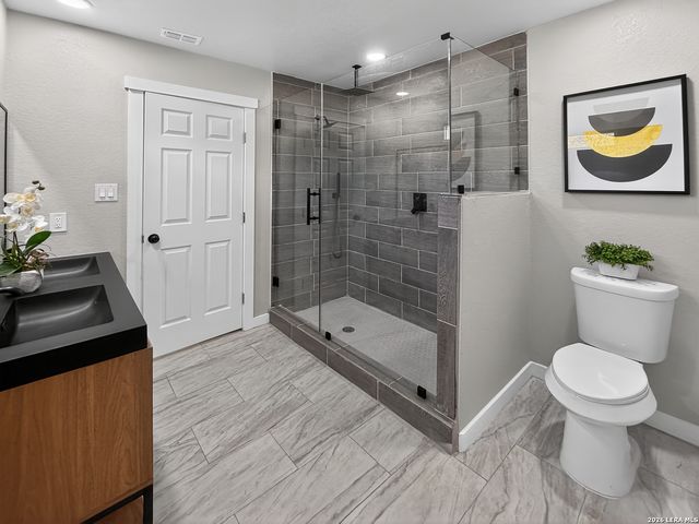 703 W Rosewood, San Antonio, TX 78212