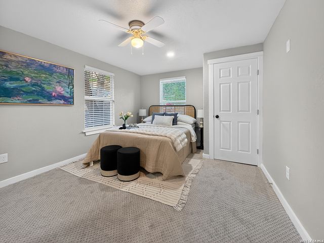 703 W Rosewood, San Antonio, TX 78212