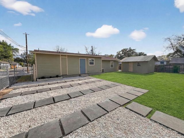 703 W Rosewood, San Antonio, TX 78212