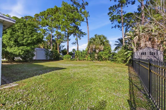 1273 SW Glastonberry Avenue, Port St. Lucie, Port St Lucie, FL 34953