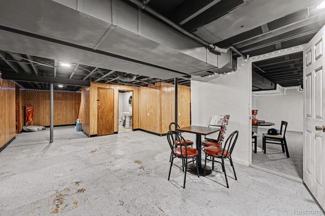 37400 Hacker Drive, Sterling Heights, MI 48310