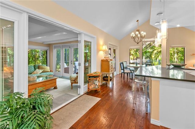1313 Solana RD W A3, Naples, FL 34103