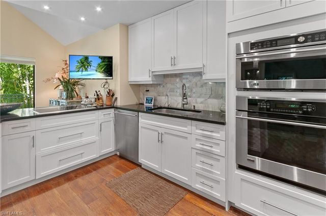 1313 Solana RD W A3, Naples, FL 34103