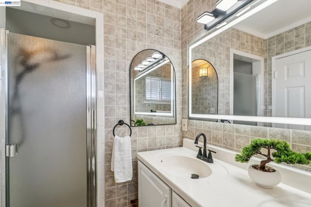 2244 Jackson St, Fremont, CA 94539