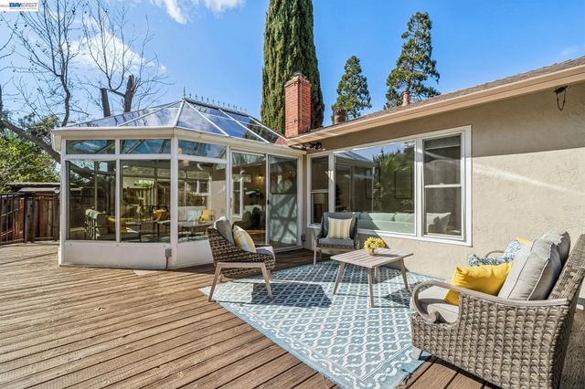 2244 Jackson St, Fremont, CA 94539