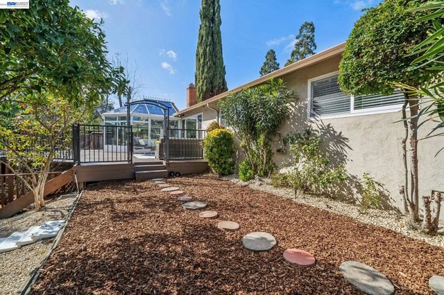 2244 Jackson St, Fremont, CA 94539