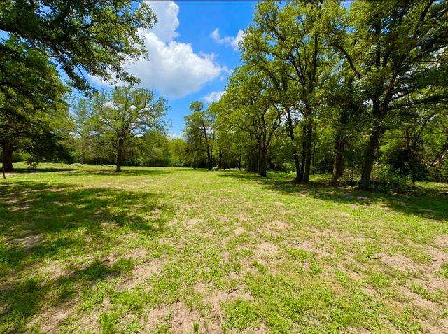 2410 N State Highway 95 N, Bastrop, TX 78602