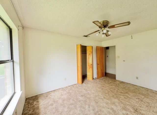 2410 N State Highway 95 N, Bastrop, TX 78602