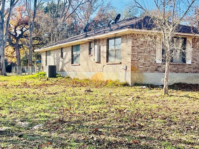 2410 N State Highway 95 N, Bastrop, TX 78602