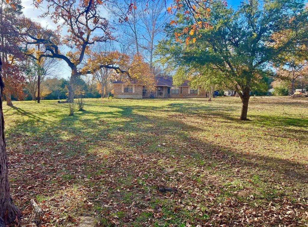 2410 N State Highway 95 N, Bastrop, TX 78602
