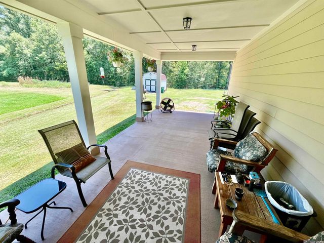 13567 Arnold Rd, Walker, LA 70785