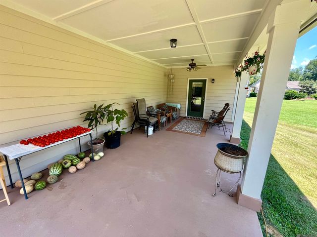 13567 Arnold Rd, Walker, LA 70785