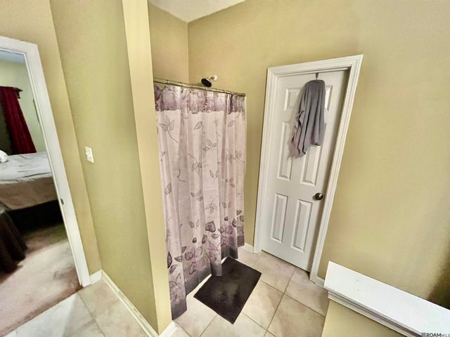 13567 Arnold Rd, Walker, LA 70785