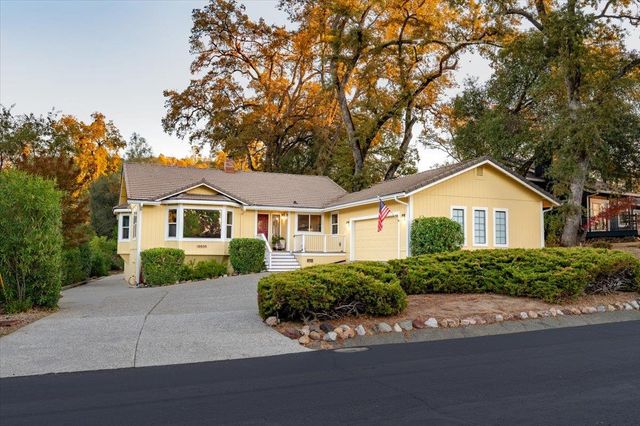 18658 Wildflower Dr, Penn Valley, CA 95946