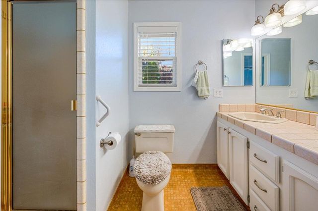 18658 Wildflower Dr, Penn Valley, CA 95946