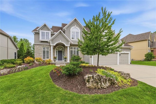 13221 Falmouth Street, Leawood, KS 66209