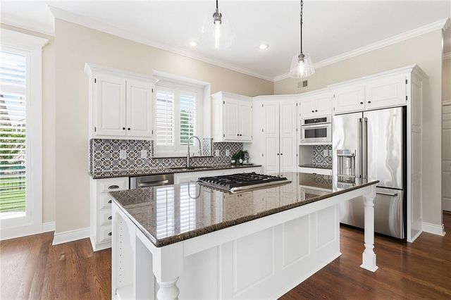 13221 Falmouth Street, Leawood, KS 66209