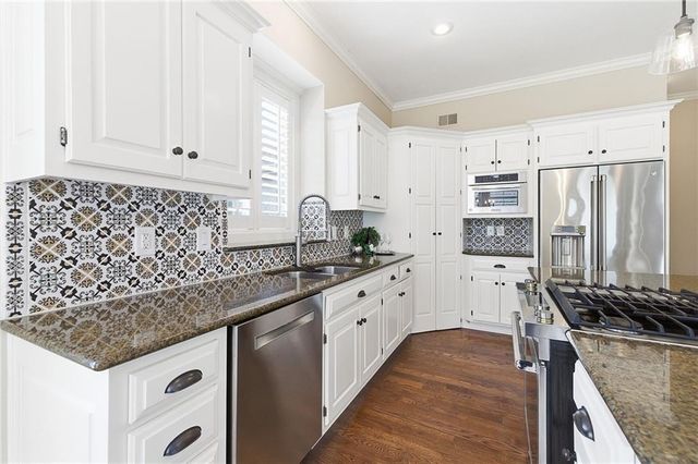 13221 Falmouth Street, Leawood, KS 66209