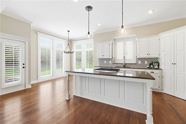 13221 Falmouth Street, Leawood, KS 66209