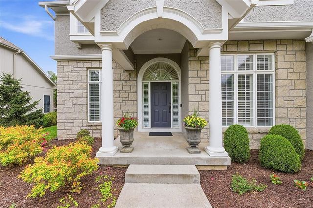 13221 Falmouth Street, Leawood, KS 66209