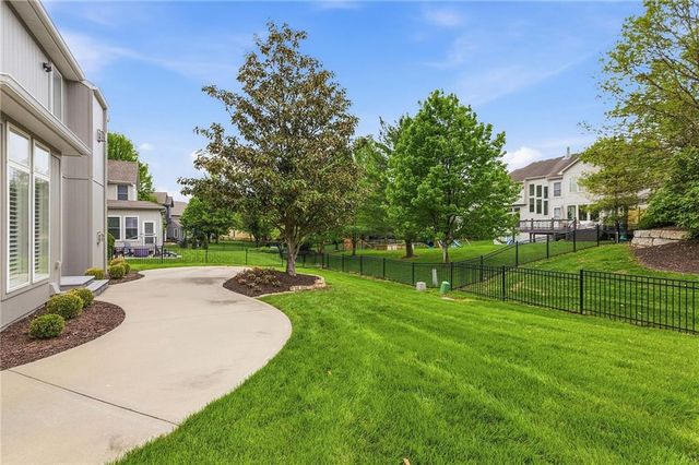 13221 Falmouth Street, Leawood, KS 66209
